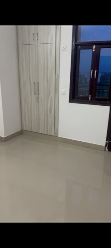 Room in 3 BHK Apartment at Sanchar Nest Palm Heights, Wave City – for Rent