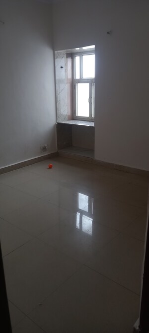 Bedroom in 2 BHK Apartment at Ip Extension – for Rent