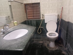 Team Area in 2 BHK Apartment at Ashoka Madhuban CHS, Malad East – for Rent