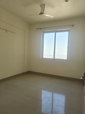 Room in 2.5 BHK Apartment at Alphacorp Gurgaon One 84, Sector 84 – for Sale