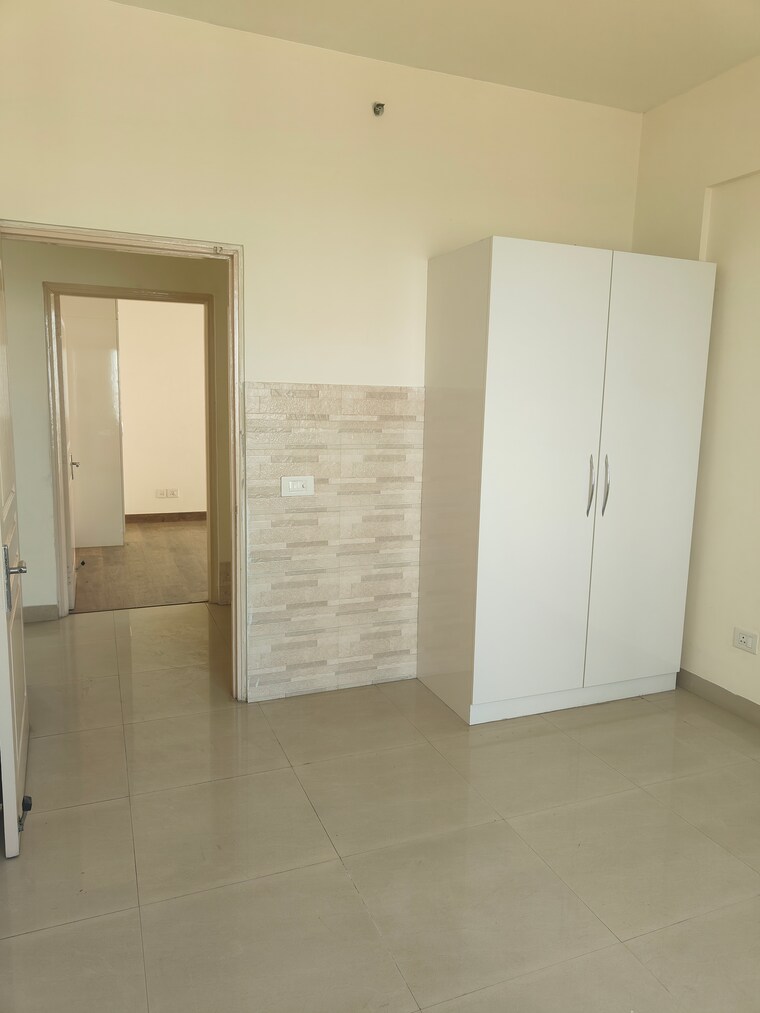 Room, alphacorp-gurgaon-one-84 2.5 Bedroom 1534 Sq.Ft. Apartment In Sector 84 Gurgaon 10051558