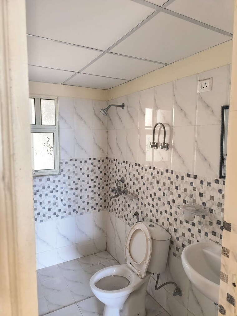 Bathroom, terra-elegance 3 Bedroom 1415 Sq.Ft. Apartment In Alwar Bypass Road Bhiwadi 10051615