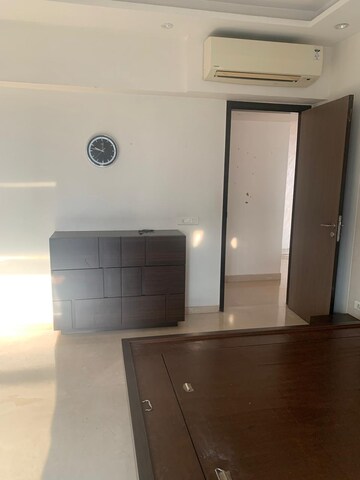 Furnished Amenities in 3 BHK Apartment at Omkar Alta Monte, Malad East – for Rent