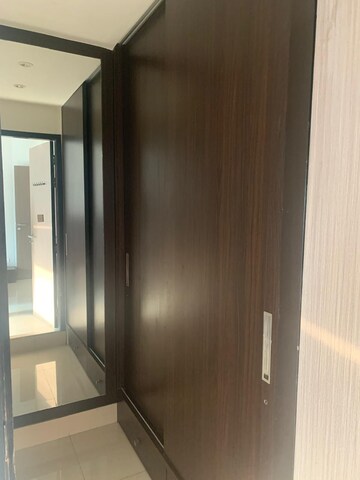 Room in 3 BHK Apartment at Omkar Alta Monte, Malad East – for Rent