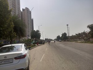  Shop – Exterior View View at Bhutani City Center, Sector 150 - for Sale