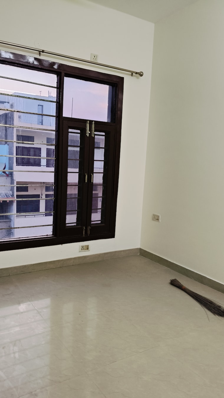 Room, sector 50 4 Bedroom 2500 Sq.Ft. Builder Floor In Sector 50 Gurgaon 10051562