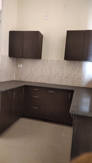 Bathroom in 3 BHK Apartment at Assotech Windsor Court, Sector 78 – for Rent