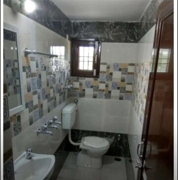 Master Bedroom in 2 BHK Builder Floor at Sector 47 – for Rent