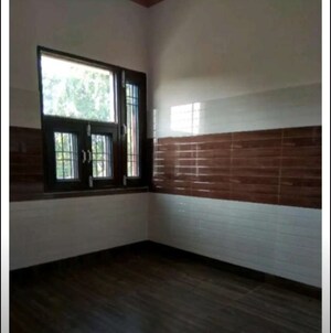 Room in 2 BHK Builder Floor at Sector 47 – for Rent