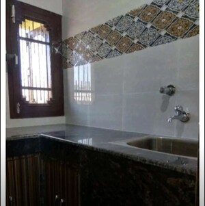 Room in 2 BHK Builder Floor at Sector 47 – for Rent