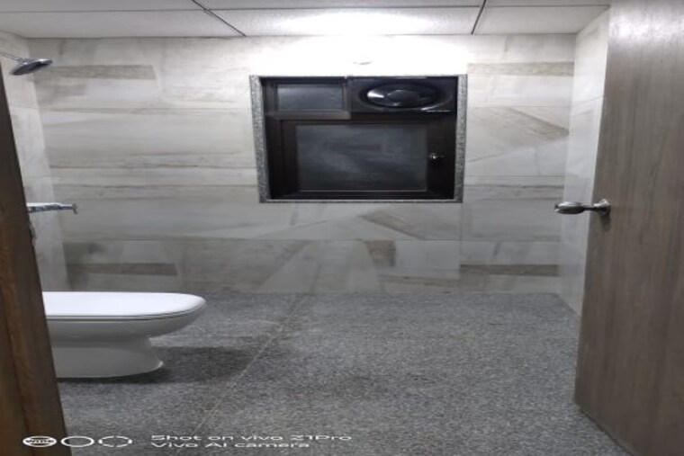  Parking, sector 8 3.5 Bedroom 270 Sq.Yd. Independent House In Sector 8 Faridabad 10051694