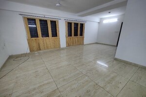 Room in 3 BHK Apartment at Chayan Para – for Rent
