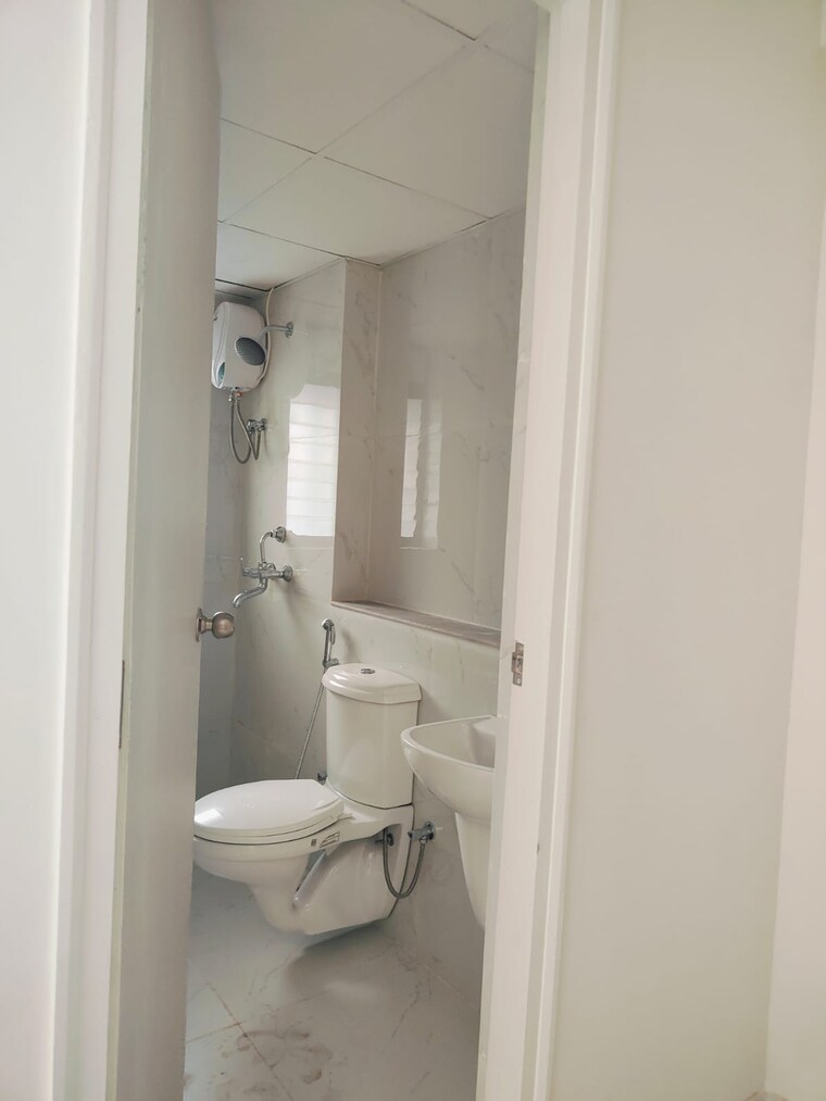 Bathroom, birla-vanya 3 Bedroom 922 Sq.Ft. Apartment In Kalyan West Thane 10051829