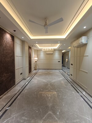 Building Lobby in 3 BHK Builder Floor at Sushant Lok I – for Sale