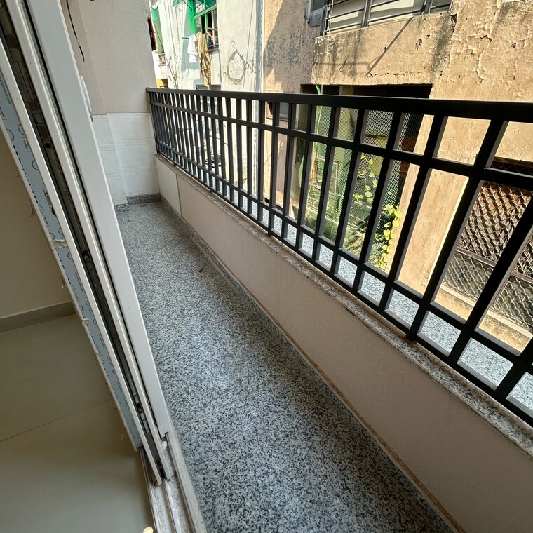 Balcony, kotla mubarakpur 3 Bedroom 900 Sq.Ft. Builder Floor In Kotla Mubarakpur Delhi 10051915