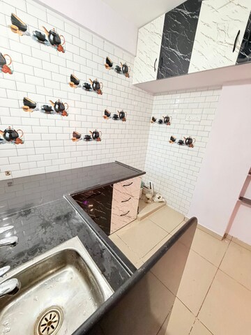 Team Area in 2 BHK Apartment at Bodakdev – for Rent