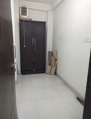 Room in 2 BHK Apartment at Saket – for Rent