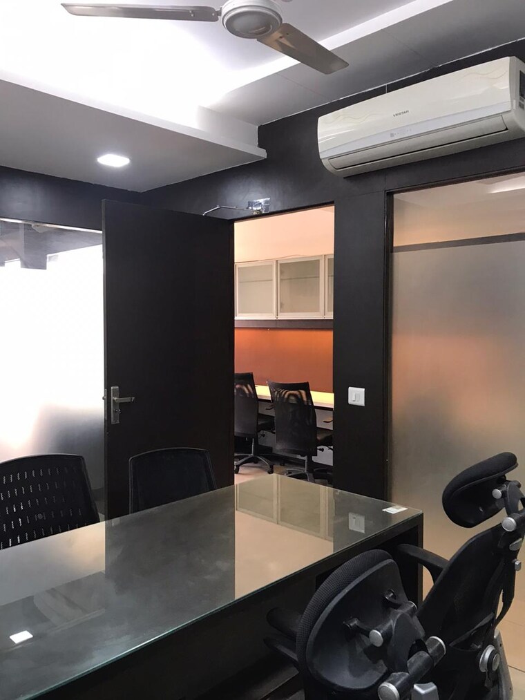 Team Area, thaltej Commercial Office Space 885 Sq.Ft. In Thaltej Ahmedabad 10051932