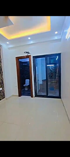 Room in 1 BHK Builder Floor at Bhangel – for Rent