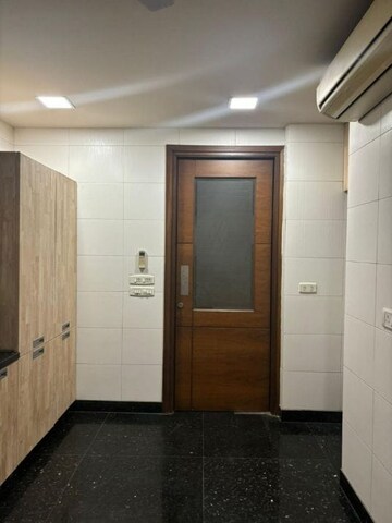 Building Lobby in 4 BHK Independent House at Central Secretariat – for Sale