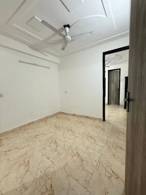 Room in 1 BHK Apartment at Saket – for Rent