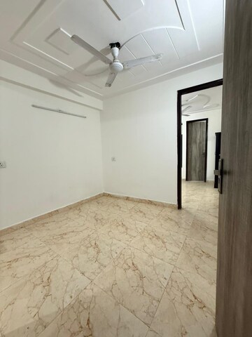 Room in 1 BHK Apartment at Saket – for Rent