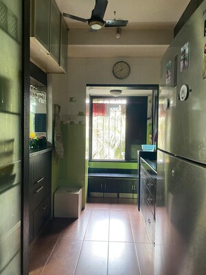 1 BHK Apartment For Sale in Dheeraj Godavari Apartment, Malad West