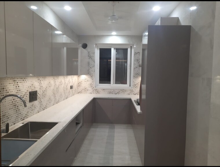 Kitchen, bptp-102-eden-estate-phase-3 3 Bedroom 1855 Sq.Ft. Builder Floor In Sector 102 Gurgaon 10051976