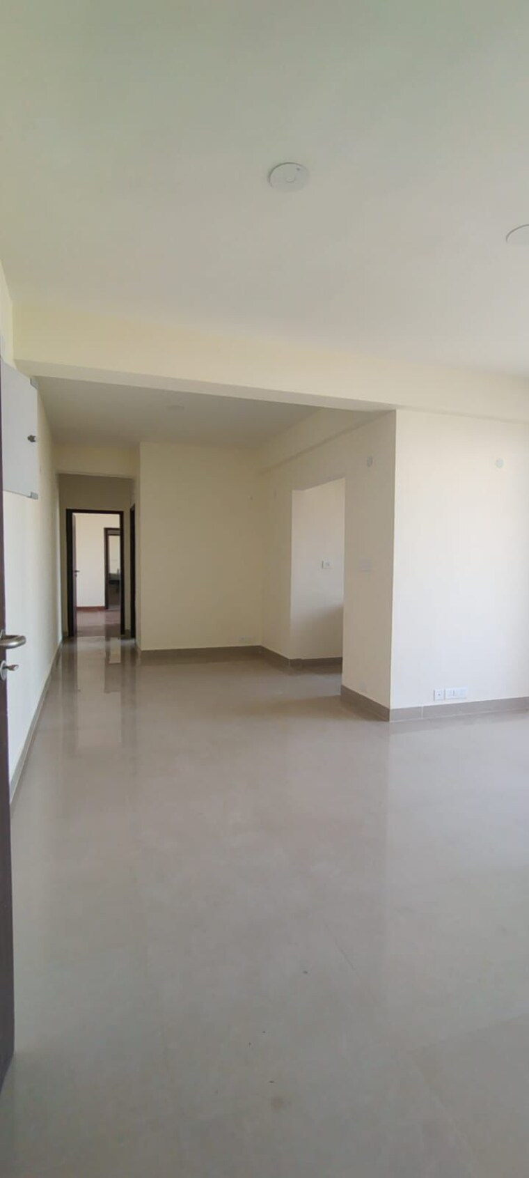 Room, emaar-palm-gardens 3.5 Bedroom 1900 Sq.Ft. Apartment In Sector 83 Gurgaon 10051972
