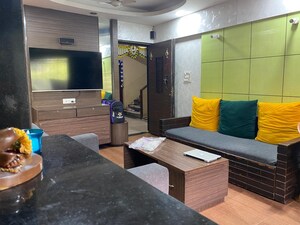 1 BHK Apartment For Sale in Dheeraj Godavari Apartment, Malad West