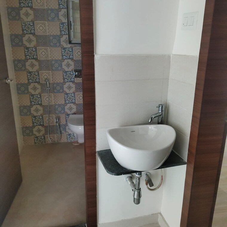 Bathroom, saheel-itrend-life-3 2 Bedroom 620 Sq.Ft. Apartment In Wakad Pune 10052118