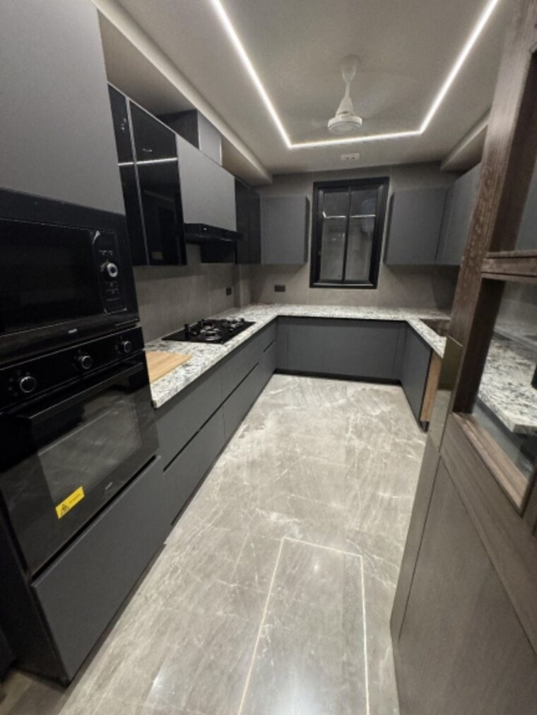 Kitchen, vasant vihar 5 Bedroom 430 Sq.Yd. Villa In Vasant Vihar Delhi 10052157