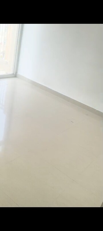 Room in 2 BHK Apartment at Hawelia Valencia Square, Sector 1 Greater Noida – for Rent