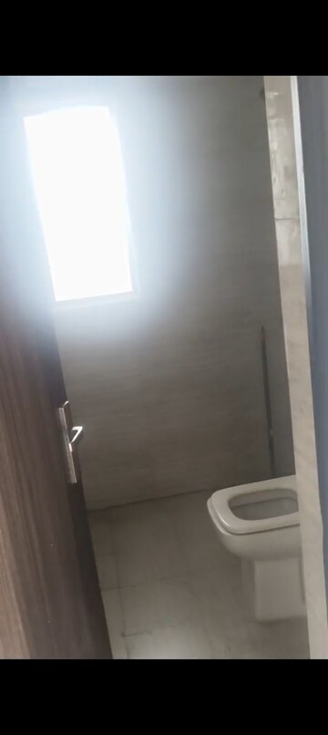 Room in 2 BHK Apartment at Hawelia Valencia Square, Sector 1 Greater Noida – for Rent