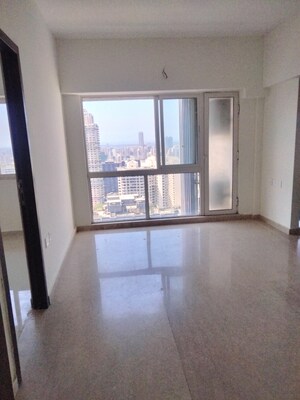 Room in 1 BHK Apartment at Omkar Signet, Malad East – for Rent