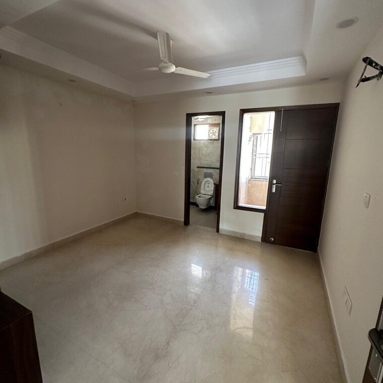 Room, new rajinder nagar 3 Bedroom 125 Sq.Yd. Builder Floor In New Rajinder Nagar Delhi 10052325