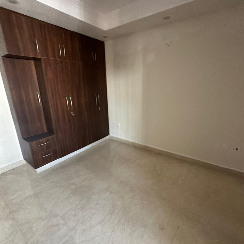 3 BHK + Pooja Room,Servant Room,Study Room,Extra Room Builder Floor For Sale in New Rajinder Nagar