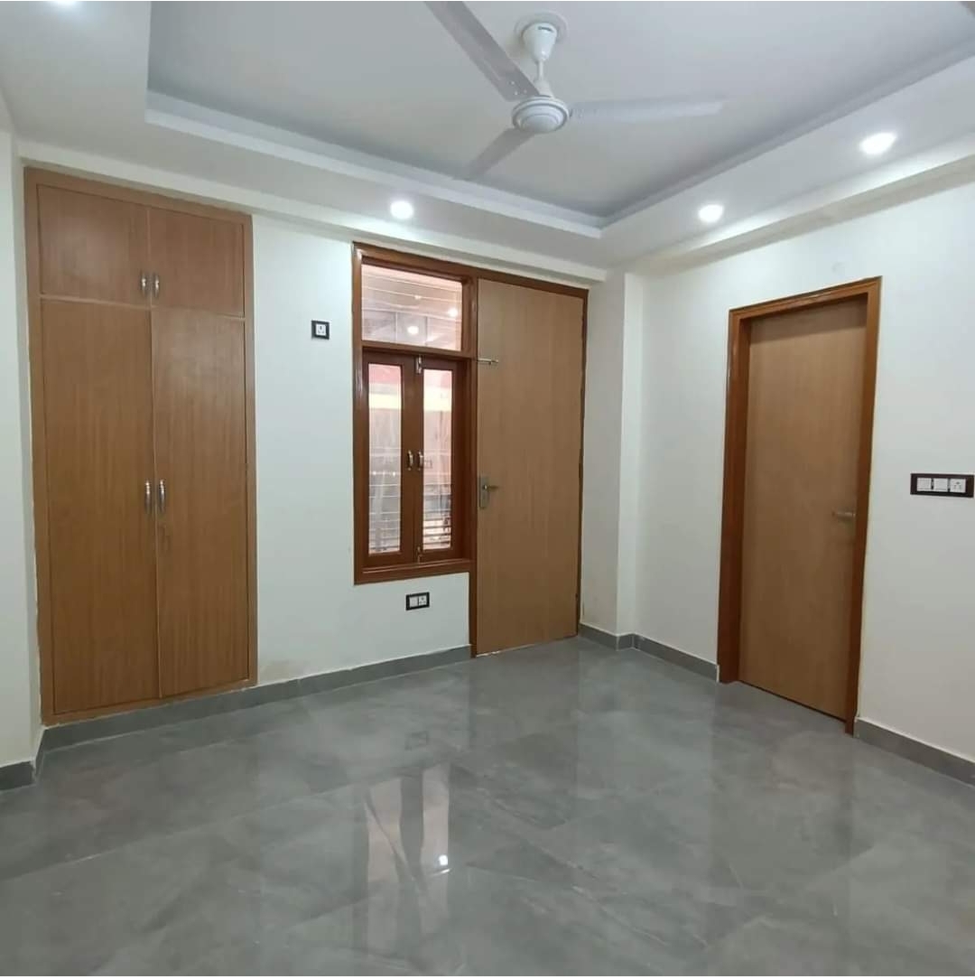 2 BHK Builder Floor For Rent in Chattarpur