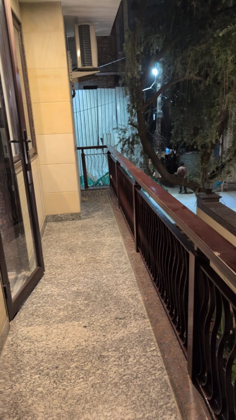 Balcony, greater kailash ii 4 Bedroom 2700 Sq.Ft. Builder Floor In Greater Kailash ii Delhi 10052404