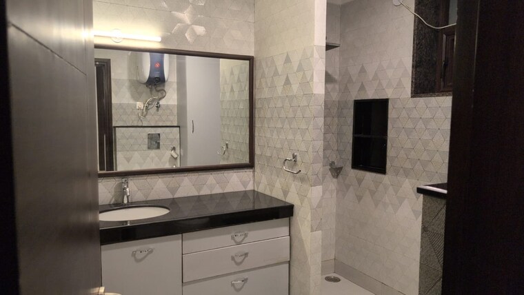 Kitchen, greater kailash ii 4 Bedroom 2700 Sq.Ft. Builder Floor In Greater Kailash ii Delhi 10052404