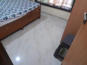 Room in 2 BHK Apartment at Jyoti Complex, Goregaon East – for Rent