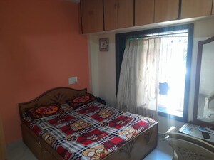 Room in 2 BHK Apartment at Jyoti Complex, Goregaon East – for Rent
