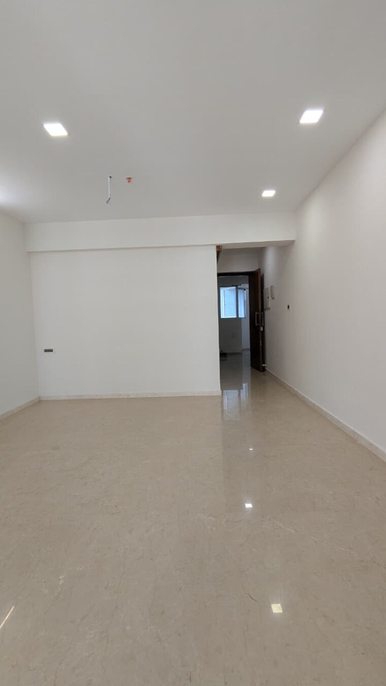 Room, sunteck-city-avenue-1 3 Bedroom 1300 Sq.Ft. Apartment In Goregaon West Mumbai 10052400