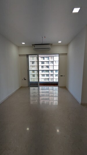 Room in 3 BHK Apartment at Sunteck City Avenue 1, Goregaon West – for Rent