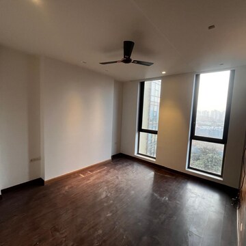 Room in 4 BHK Apartment at M3M Latitude, Sector 65 – for Rent