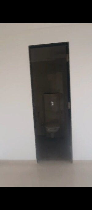 Furnished Amenities in 2 BHK Apartment at Naman Regency, Byculla – for Sale