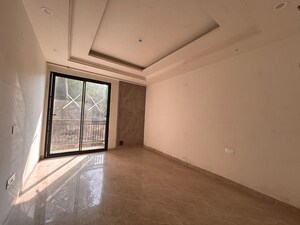 Room in 3 BHK Builder Floor at Palm Residency Chhatarpur, Chattarpur – for Rent