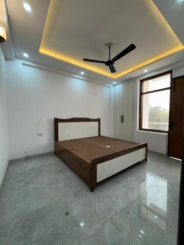 Bedroom in 3 BHK Builder Floor at Palm Residency Chhatarpur, Chattarpur – for Rent