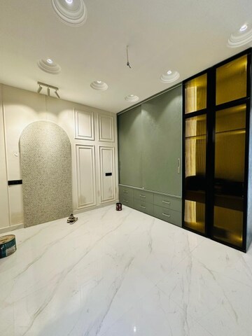 Room in 4 BHK Independent House at Sunny Enclave – for Sale