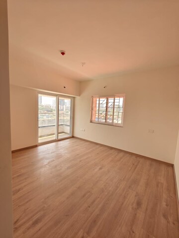 Room in 3 BHK Apartment at Avon Vista, Balewadi – for Rent